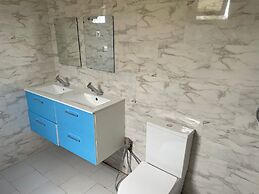 Tino Luxury House & Residence