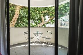 Turquoise Chic Dizengoff CTR by SeaNRent