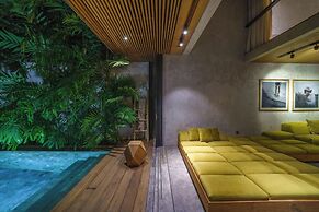 Q VILLAS LOFT- DESIGNER - TROPICAL
