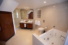 71 Hastings Street - Beachfront