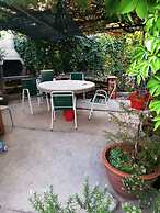 Charming Apartment Center Split Terrace & Parking