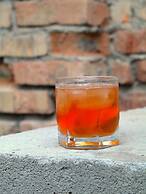 ESENIN 1 Hostel & Bar