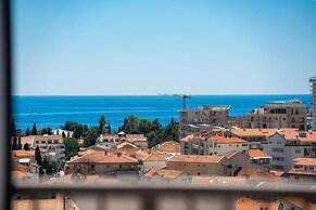 Rooftop Apartments & Rooms