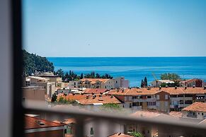 Rooftop Apartments & Rooms