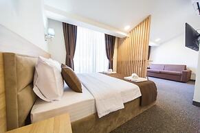 Rooftop Apartments & Rooms