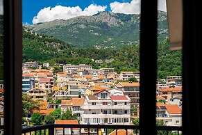 Rooftop Apartments & Rooms