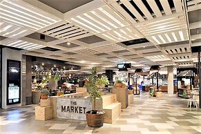 Comfy 4 Bedroms Corner House