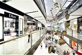 Comfy 4 Bedroms Corner House