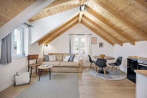 Studio apartments Yucca 2min to the sea