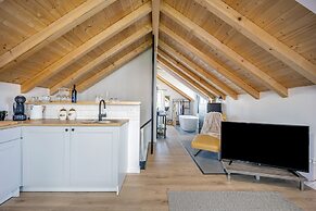 Studio apartments Yucca 2min to the sea