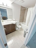 Beautiful rooms with Netflix