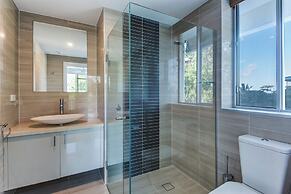 Yacht Harbour Tower 2