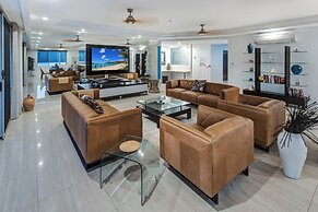 Yacht Harbour Tower 2