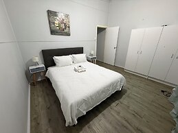 Breimba Street Apartments