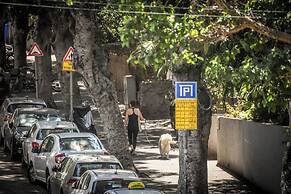 White Blossom 1BR Apt Near Dizengoff CTR