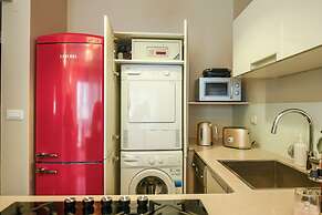 White Blossom 1BR Apt Near Dizengoff CTR