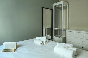 White Blossom 1BR Apt Near Dizengoff CTR