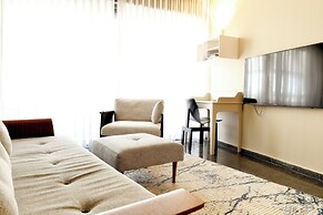 White Blossom 1BR Apt Near Dizengoff CTR