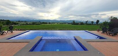 Kalaparan Farm House by Hiverooms