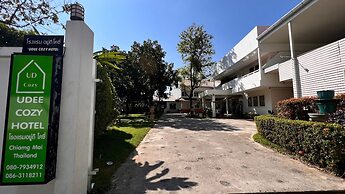 UDEE Cozy Hotel
