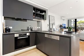 Creative and Carefree Living