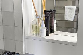 Creative and Carefree Living