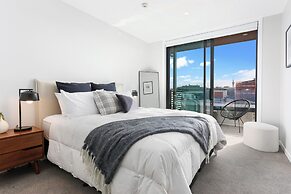 Superb City Fringe Penthouse