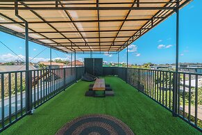 Villa Konkrete - Tropical 3BR