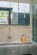 Villa Konkrete - Tropical 3BR