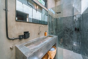 Villa Konkrete - Tropical 3BR