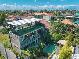 Villa Konkrete - Tropical 3BR