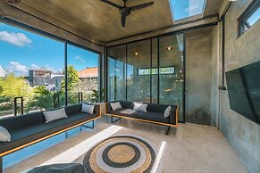 Villa Konkrete - Tropical 3BR