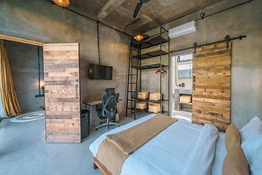 Villa Konkrete - Tropical 3BR