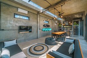 Villa Konkrete - Tropical 3BR