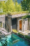 Villa Konkrete - Tropical 3BR