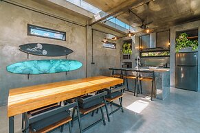 Villa Konkrete - Tropical 3BR