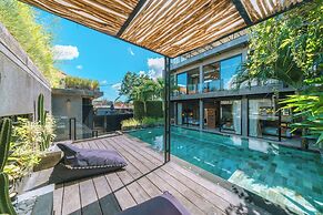 Villa Konkrete - Tropical 3BR