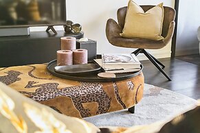 Golden Viaduct Retreat