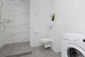 Ursus Sunny Studio by Renters