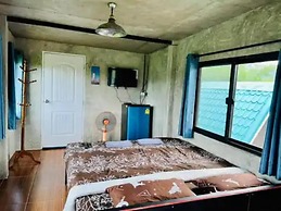 Yellowstone Cheewa View