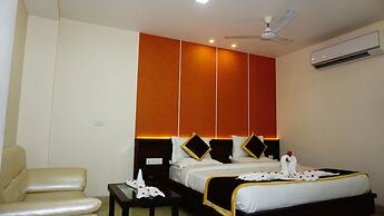 Hotel Golden Laurel Inn