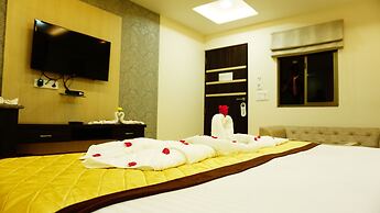 Hotel Golden Laurel Inn