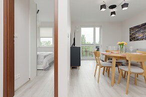 Comfy Apartment With Parking by Renters