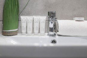 Comfy Apartment With Parking by Renters