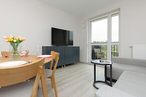 Comfy Apartment With Parking by Renters