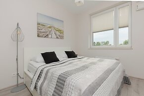 Comfy Apartment With Parking by Renters