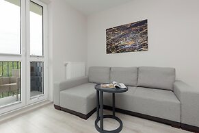 Comfy Apartment With Parking by Renters