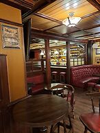 Coachmans Inn