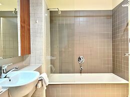 Readyset Apartments on Little Bourke