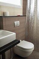 Catalyst Suites Rajajinagar